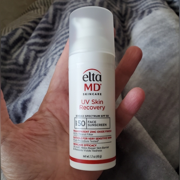 Elta MD Skincare UV Skin Recovery SPF 50 Face Sunscreen Transparent Zinc Oxide - Picture 8 of 9